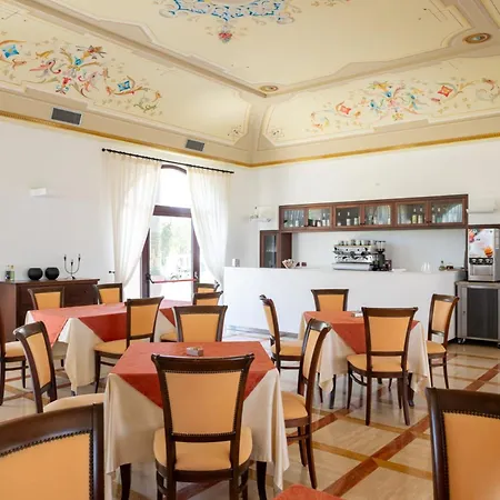 Hotiday Masseria 4* غالّيبولي